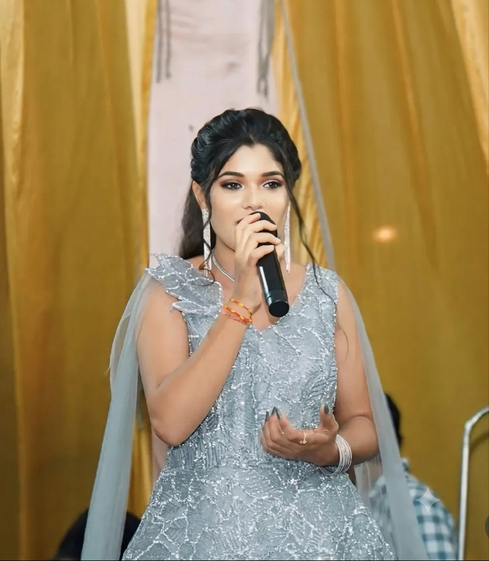Tanu Harode Performing
